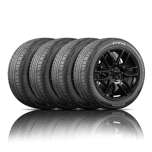 Travelstar UN99 all-season tire set